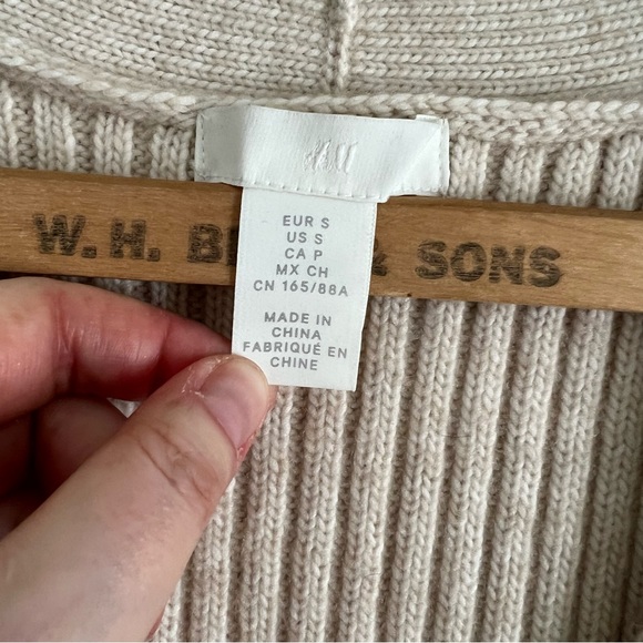 H&M Cream Ribbed Cardigan Size Small - Picture 4 of 7